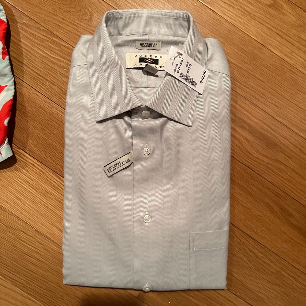 Mens Dress shirt BRAND NEW Button down size 16 1/2-32